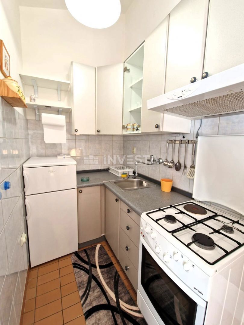 Barbariga, stanovanje blizu morja, parkirišče