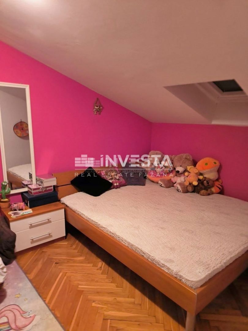 Poreč, dvosobno stanovanje s pogledom na morje, 60 m2