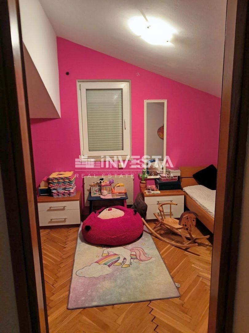 Poreč, dvosobno stanovanje s pogledom na morje, 60 m2