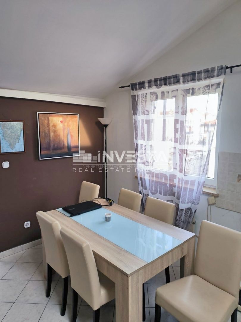 Poreč, dvosobno stanovanje s pogledom na morje, 60 m2