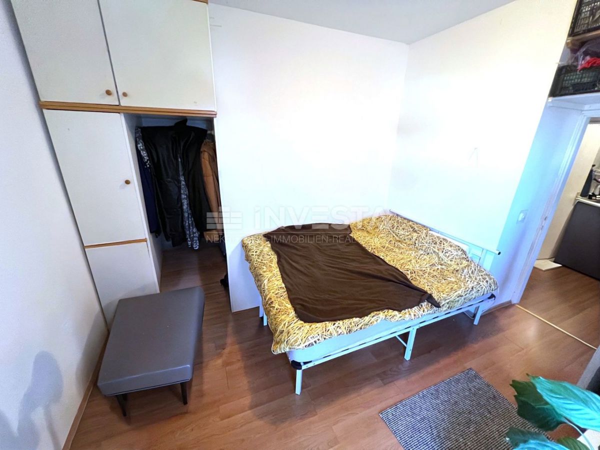 Peroj, stanovanje v prvem nadstropju, površine 42 m²
