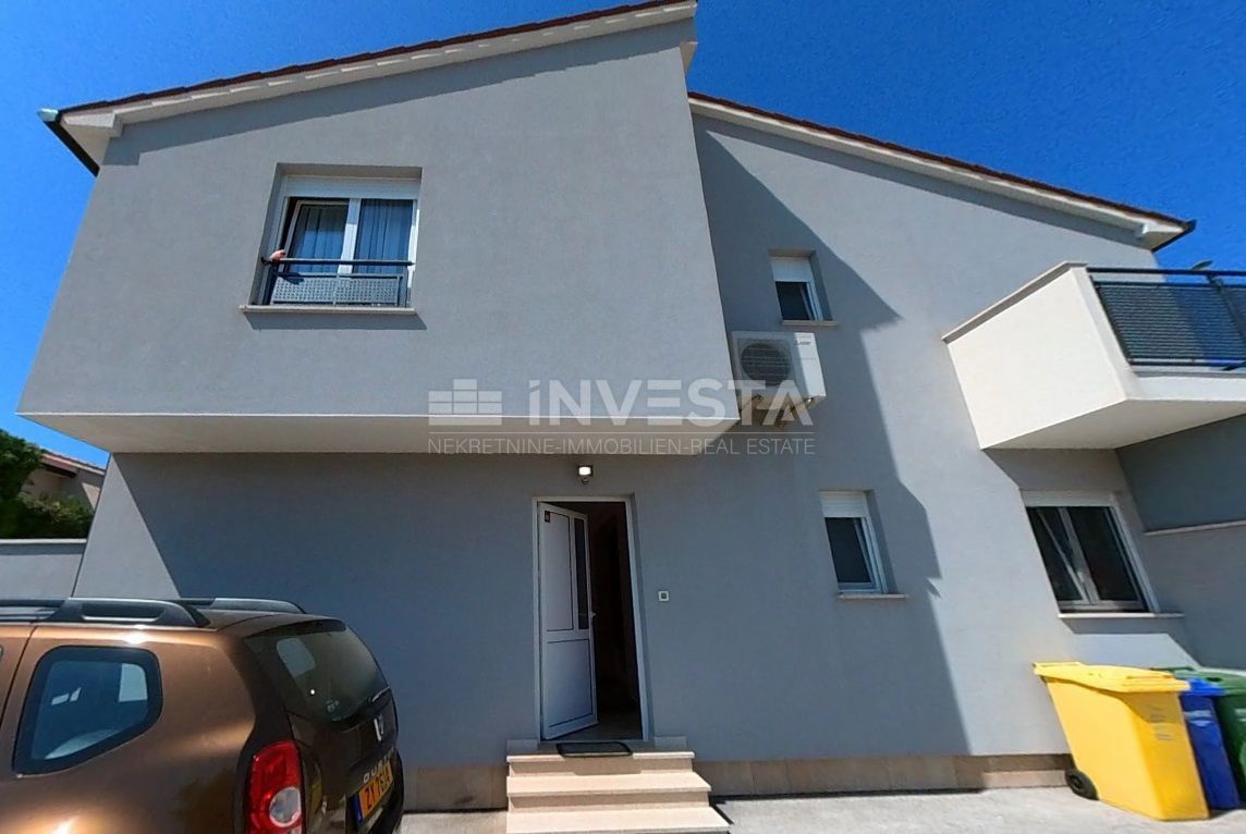 Banjole, popolnoma opremljen in opremljen apartma v bližini morja