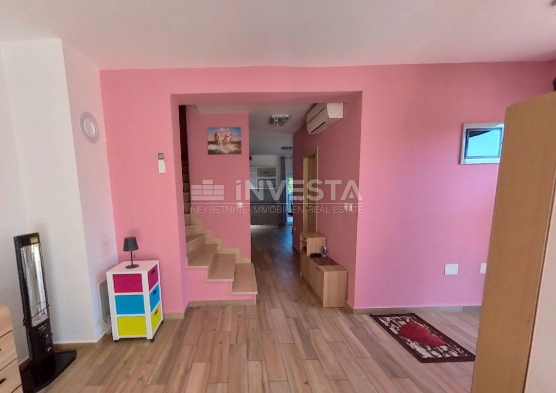 Banjole, popolnoma opremljen in opremljen apartma v bližini morja