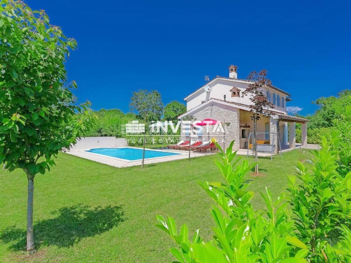 Okolica Marčane, Rustikalna istrska vila z bazenom, 160 m²