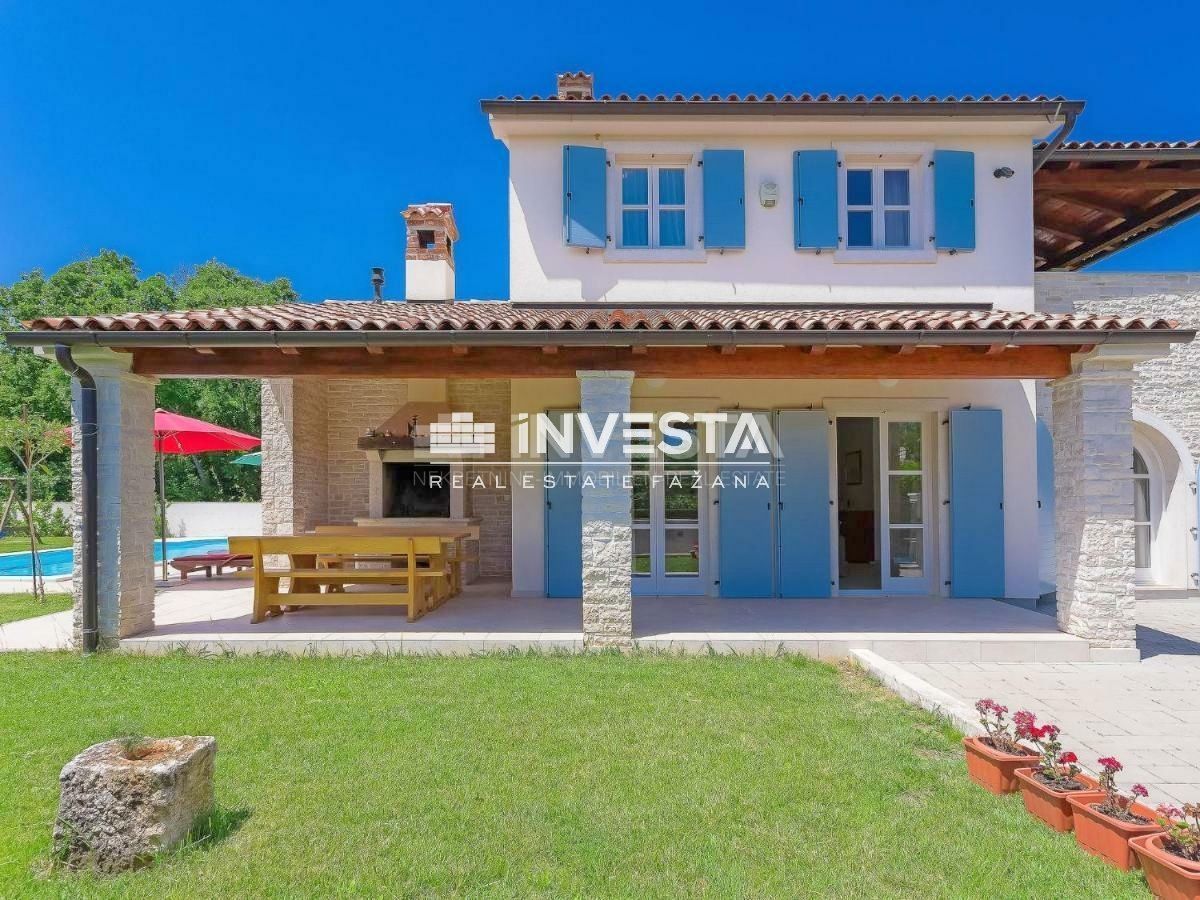 Okolica Marčane, Rustikalna istrska vila z bazenom, 160 m²