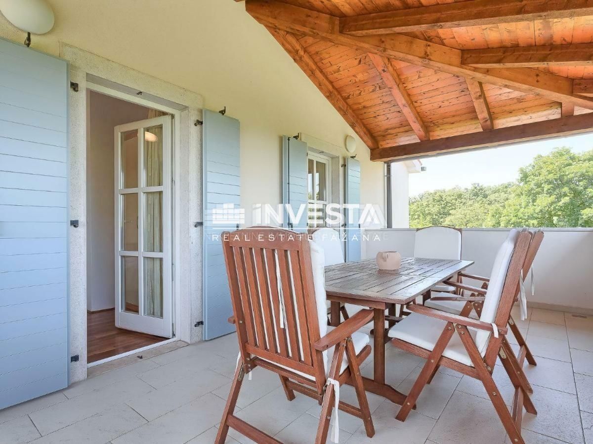 Okolica Marčane, Rustikalna istrska vila z bazenom, 160 m²