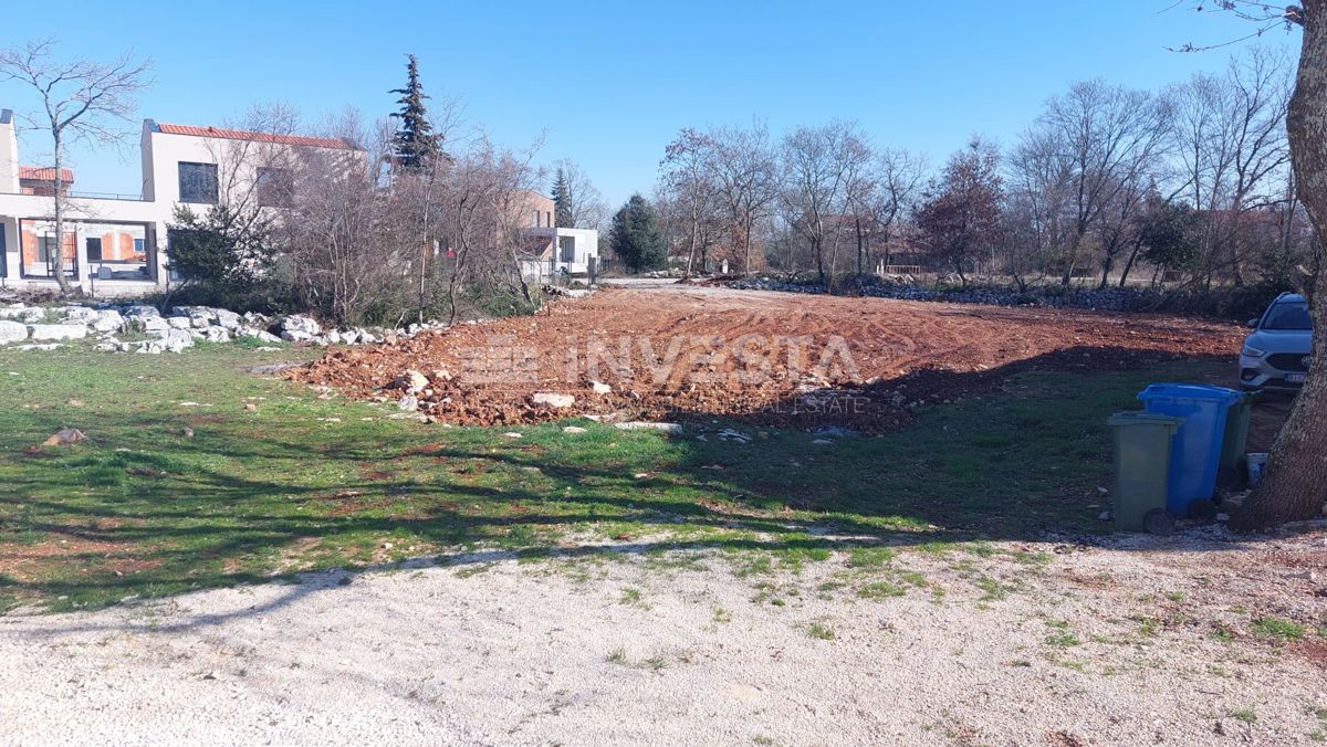 Zemljišče Filipini, Poreč, 844m2
