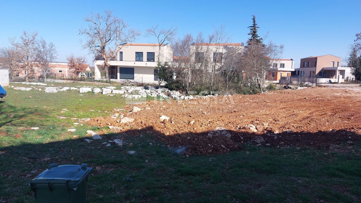 Zemljišče Filipini, Poreč, 844m2