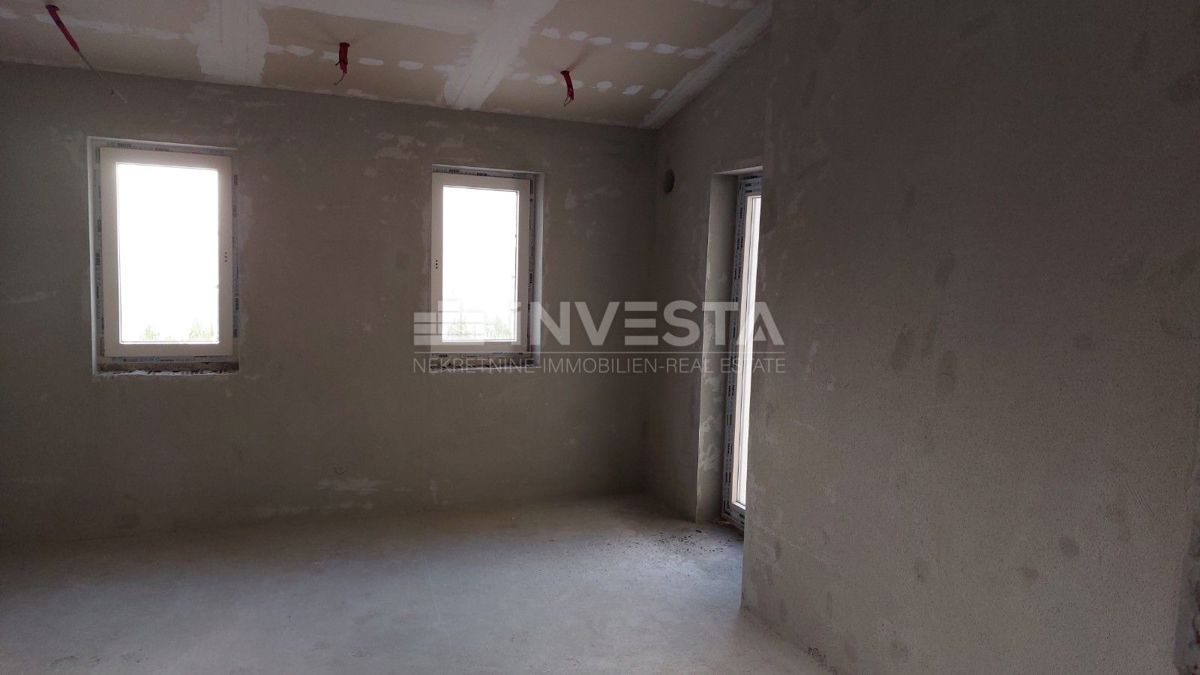 Tinjan, Kompleks 5 Vil z Bazeni