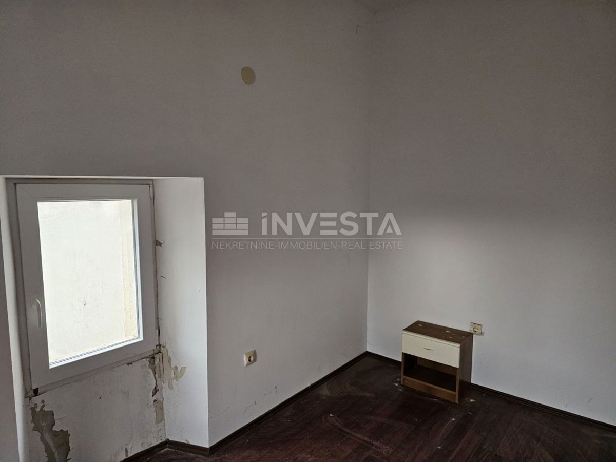 Center Medulina, delno obnovljena kamnita hiša