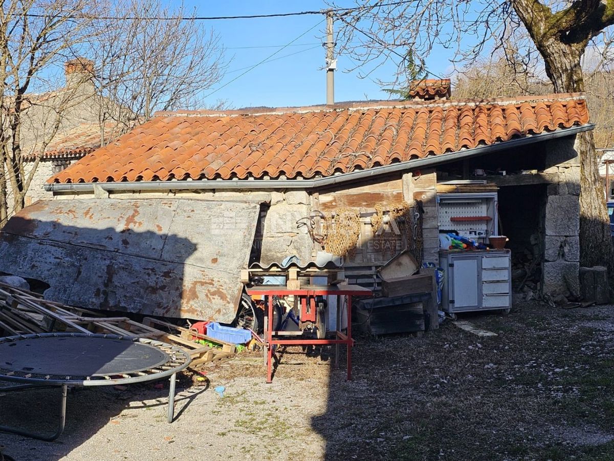 Ročko Polje, istrske kamnite hiše z vrtom