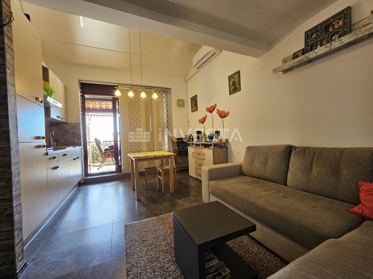 Duga Uvala, apartma s pogledom na morje, blizu plaže