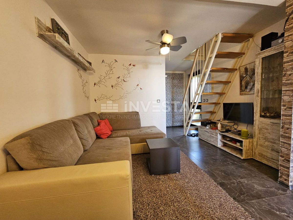Duga Uvala, apartma s pogledom na morje, blizu plaže