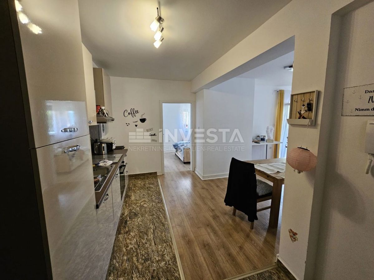 Fažana, Valbandon, opremljen apartma 73,95 m², parkirišče