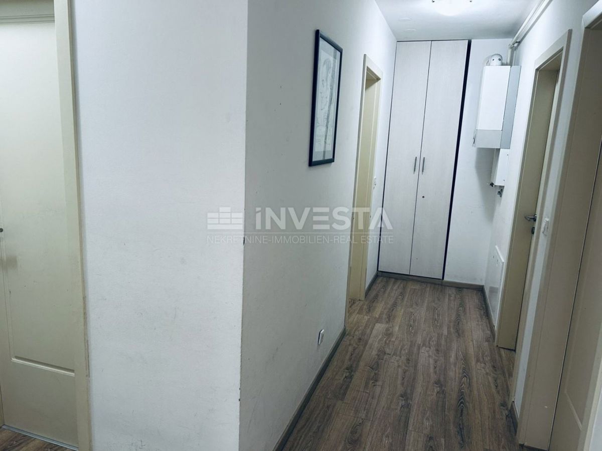Pula, Vidikovac prostoren družinski apartma 84m2