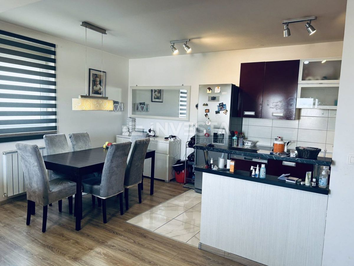 Pula, Vidikovac prostoren družinski apartma 84m2