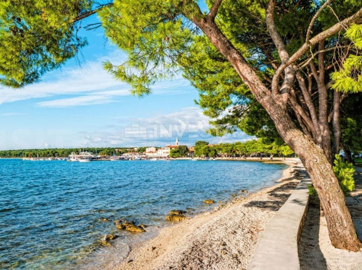 Fažana, stanovanje v nadstropju s pogledom na morje, blizu centra in plaž