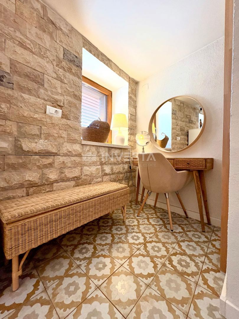 Vodnjan, renovirana istrska hiša s pogledom na morje