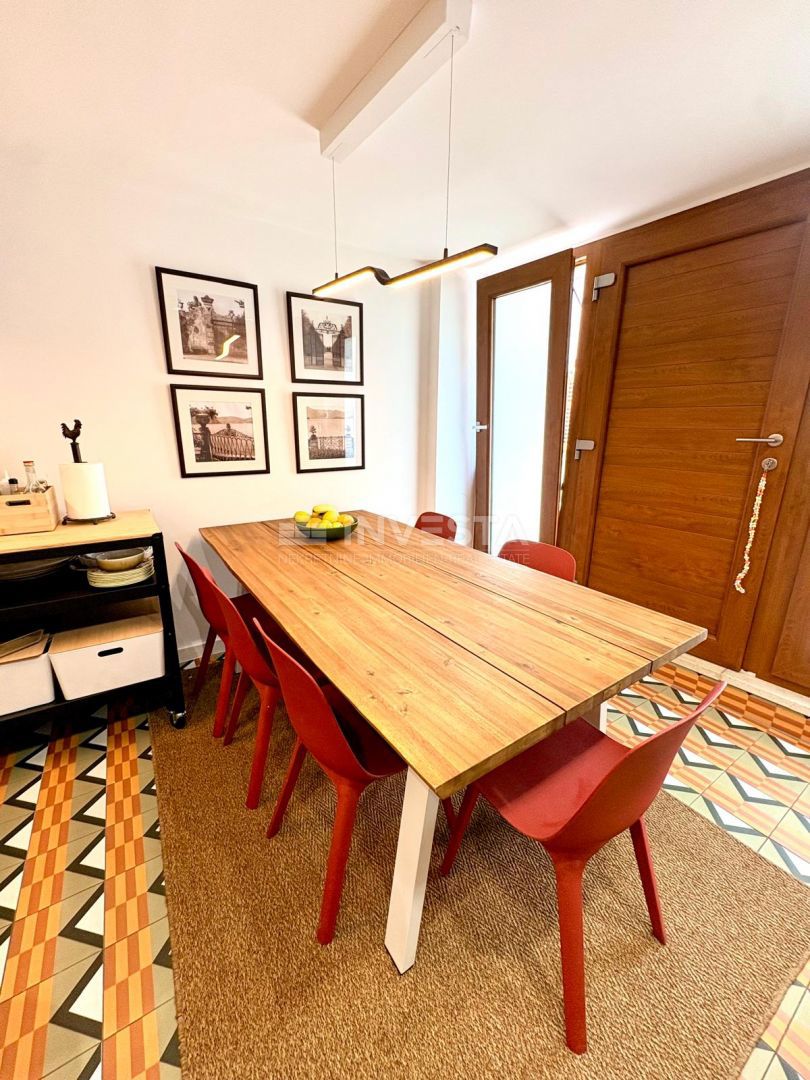 Vodnjan, renovirana istrska hiša s pogledom na morje