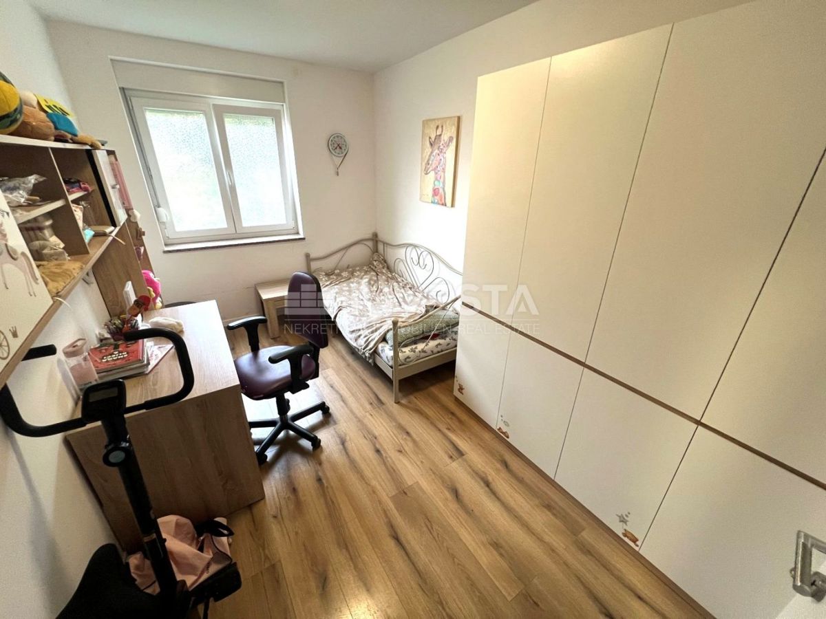 Stoja, dvosobno stanovanje v prvem nadstropju, površine 68 m²
