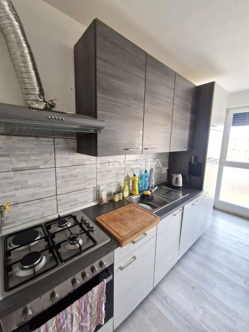 Pula, Šijana, stanovanje, 2S, prenovljeno, 7. nadstropje, dvigalo