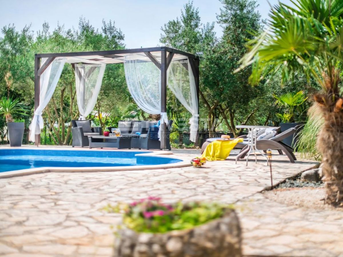 Hiša Vodnjan, 225m2