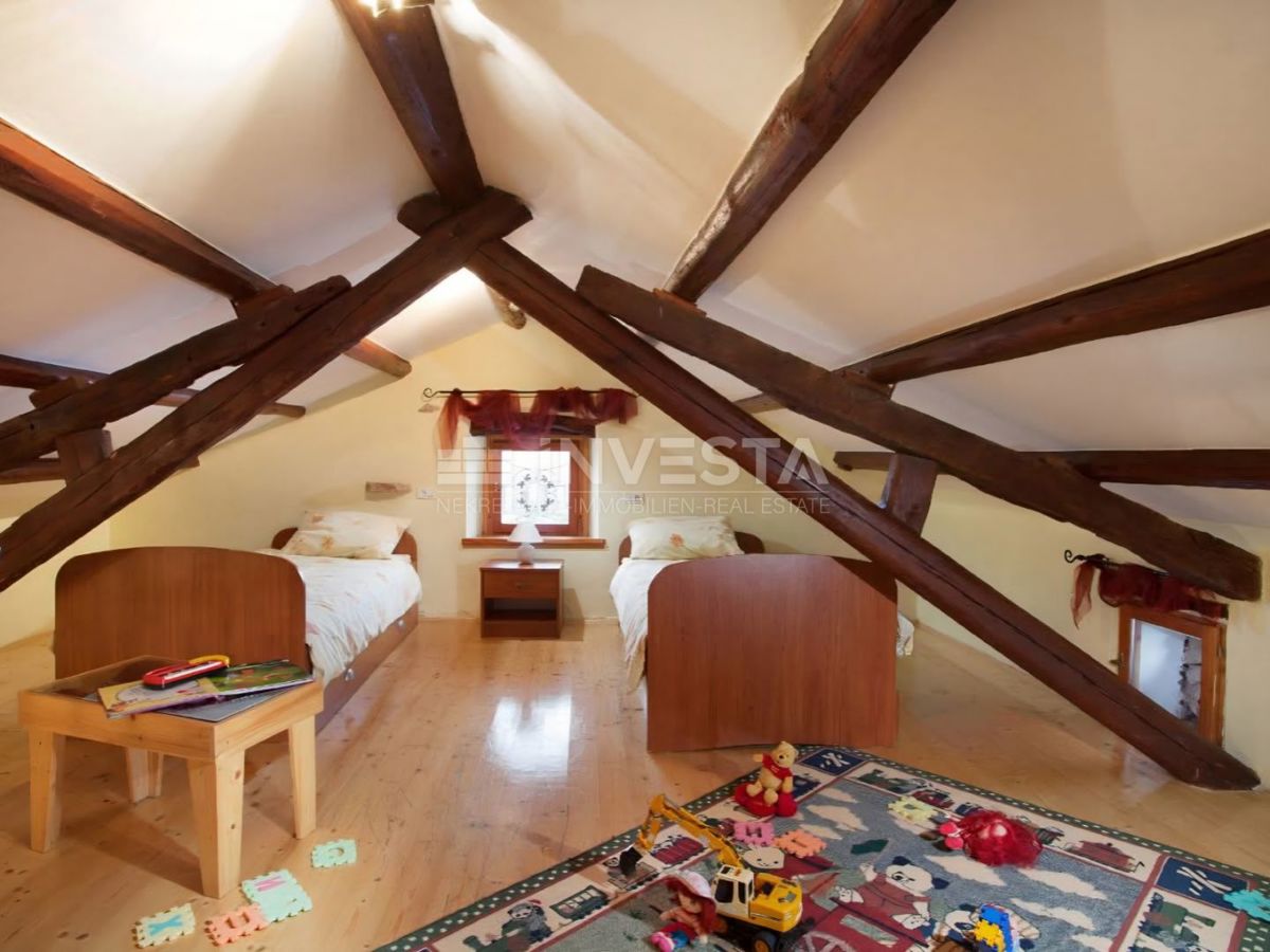 Hiša Vodnjan, 225m2