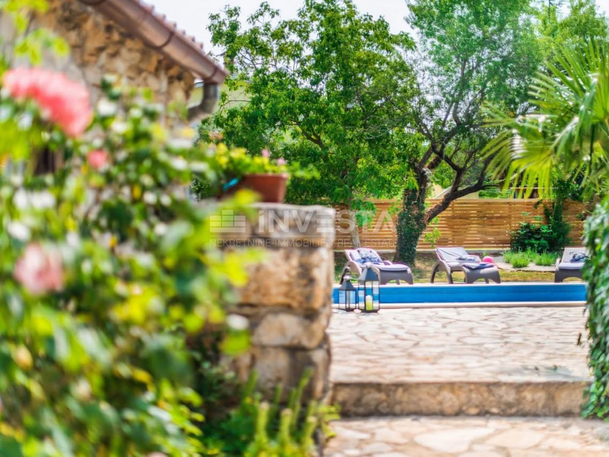 Hiša Vodnjan, 225m2