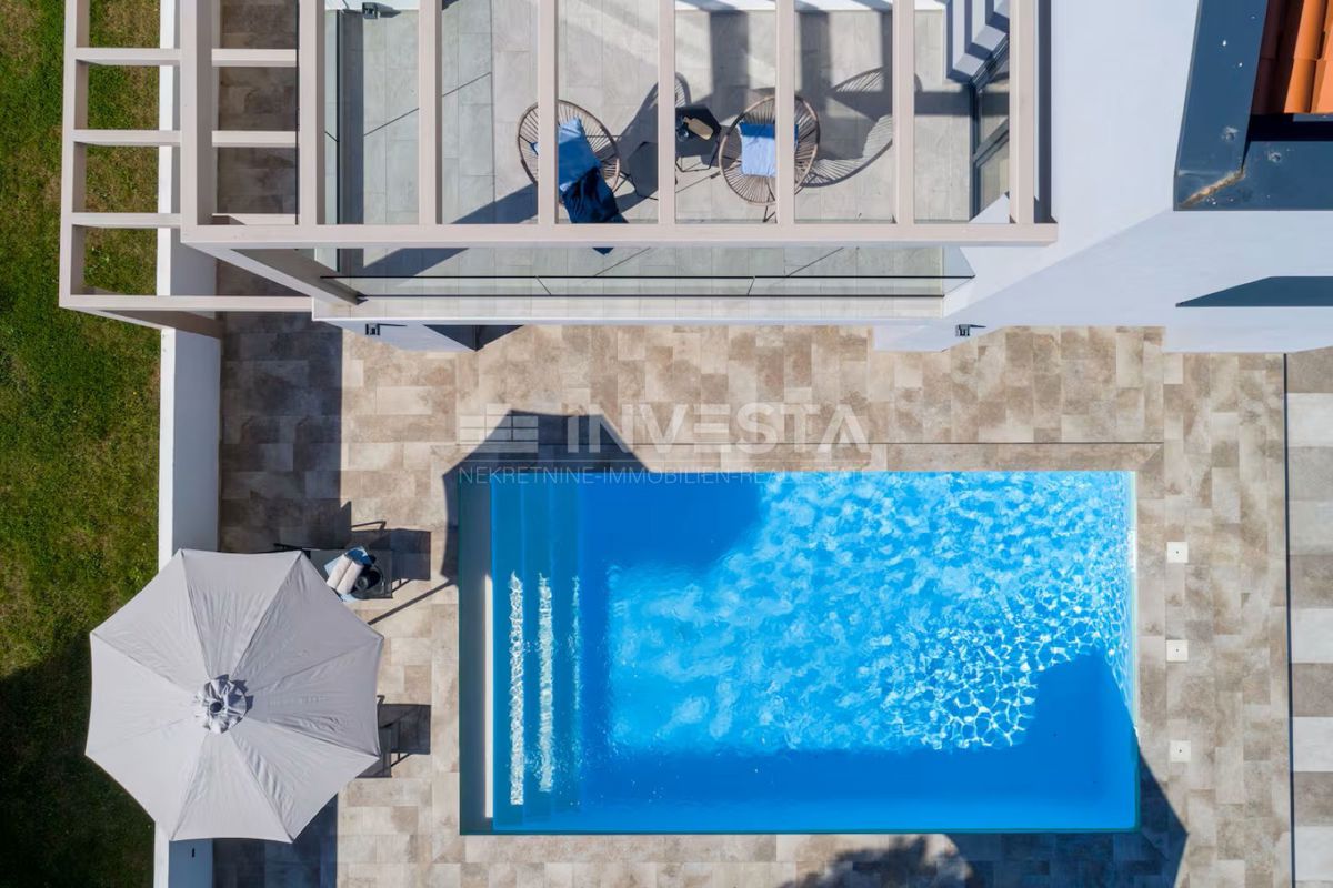 Vila modernega dizajna