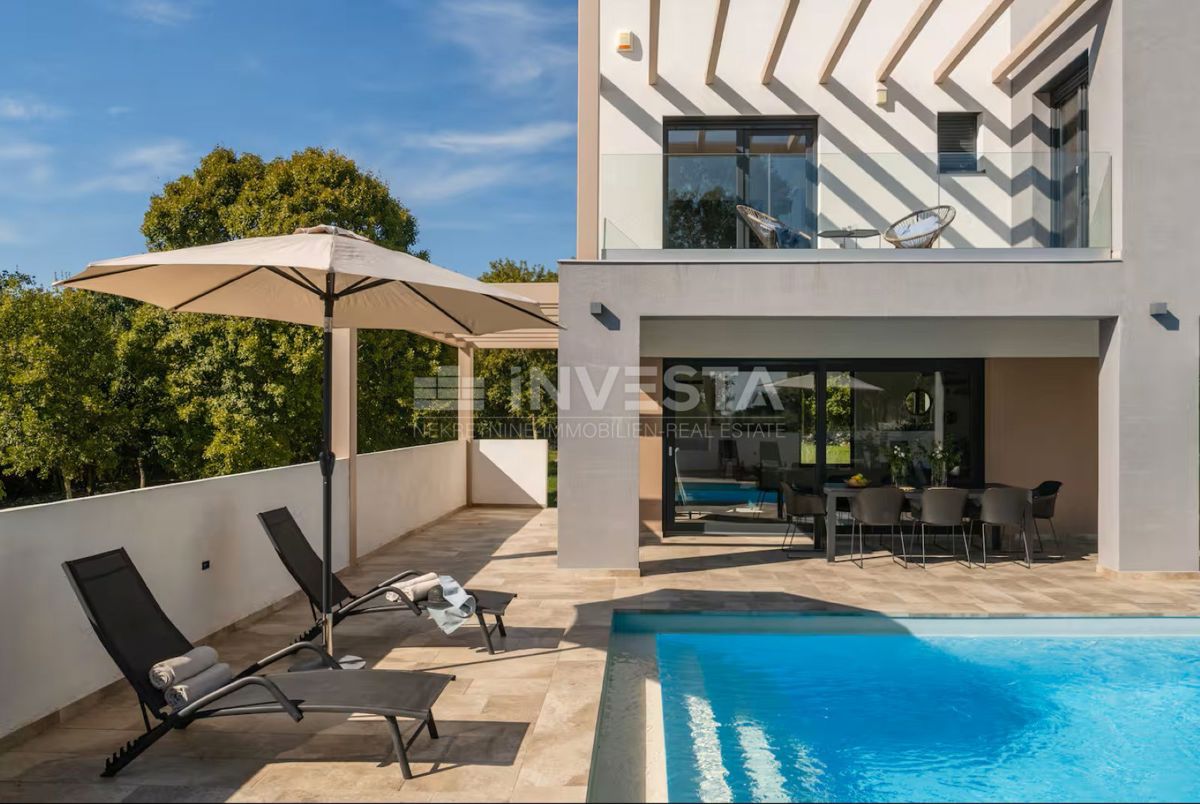 Vila modernega dizajna