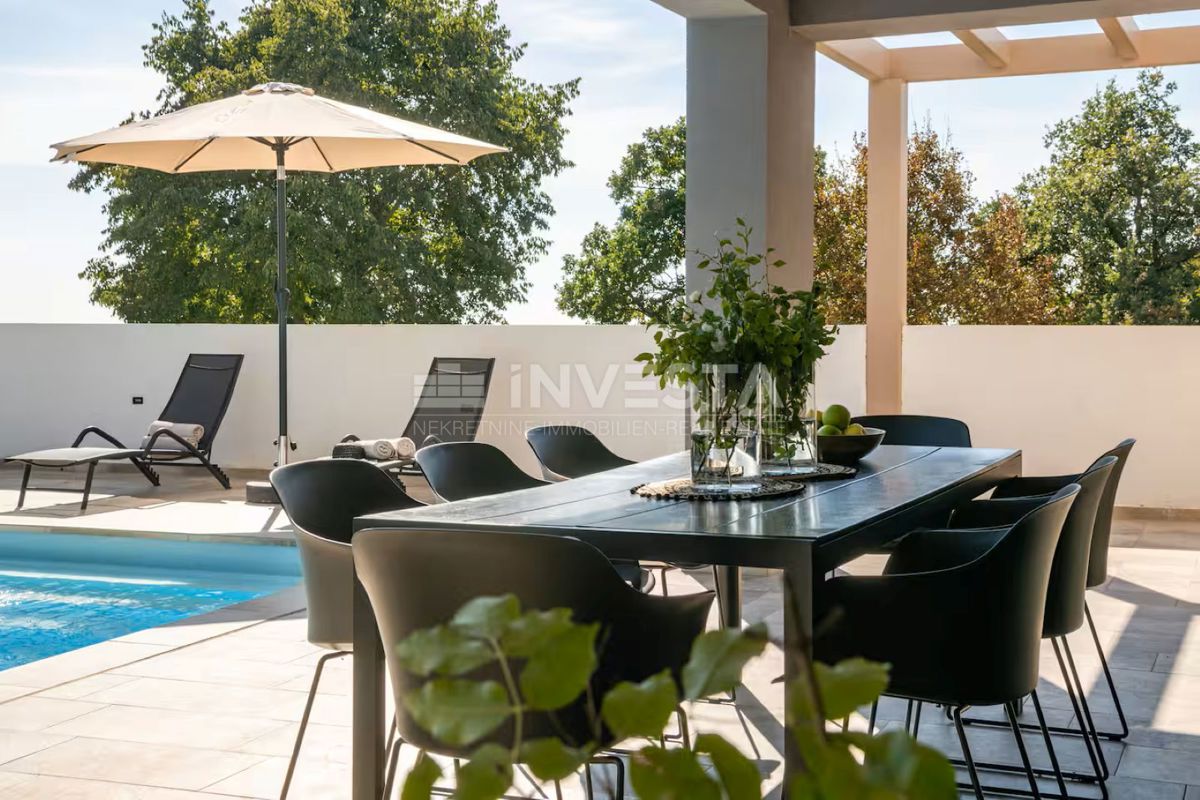 Vila modernega dizajna