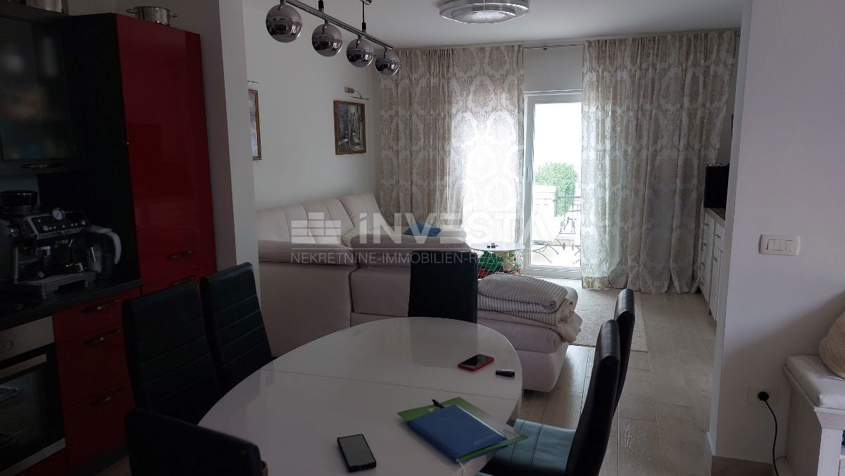 Luksuzna Dvojna Vila 127 m², Karigador