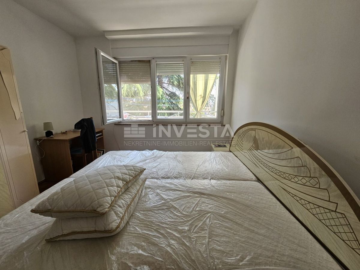 Hrvaška, Istra, center Pule - sončno stanovanje 58m² z veliko ložo