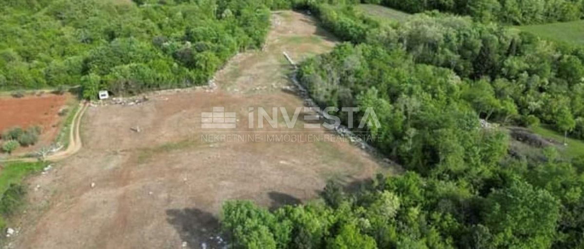 Rovinj, kmetijsko zemljišče 10038 m2