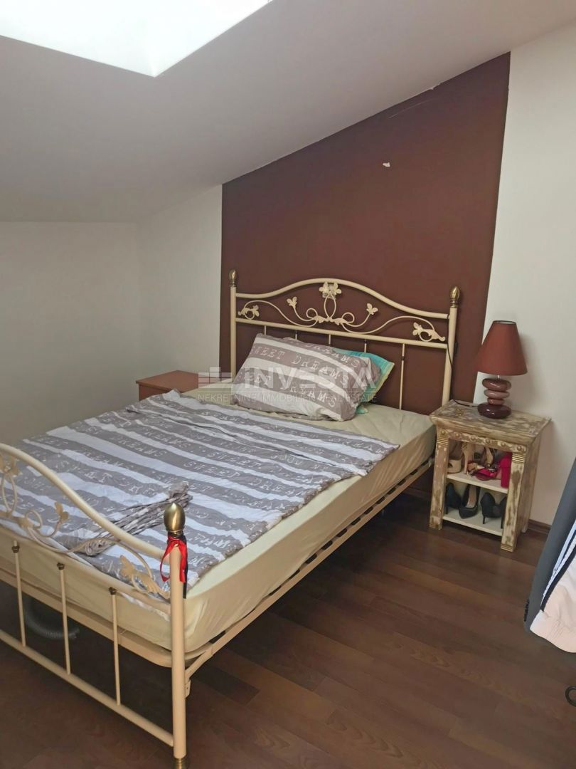Poreč, prostorno stanovanje 91 m2 na odlični lokaciji