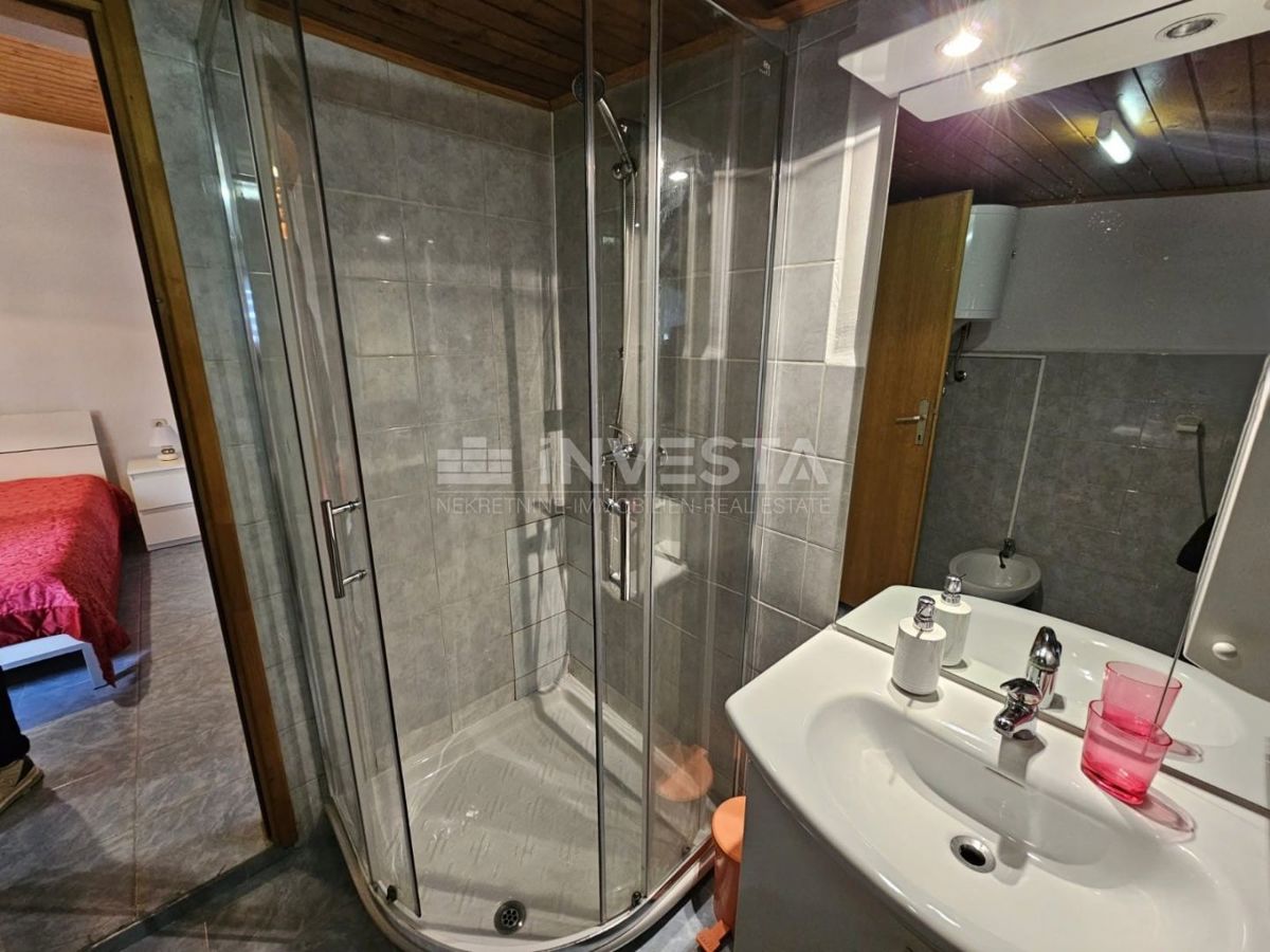 Pula, širše središče – pritlična hiša z možnostjo širjenja
