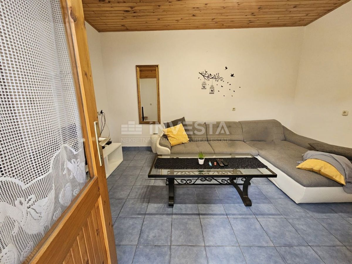 Pula, širše središče – pritlična hiša z možnostjo širjenja