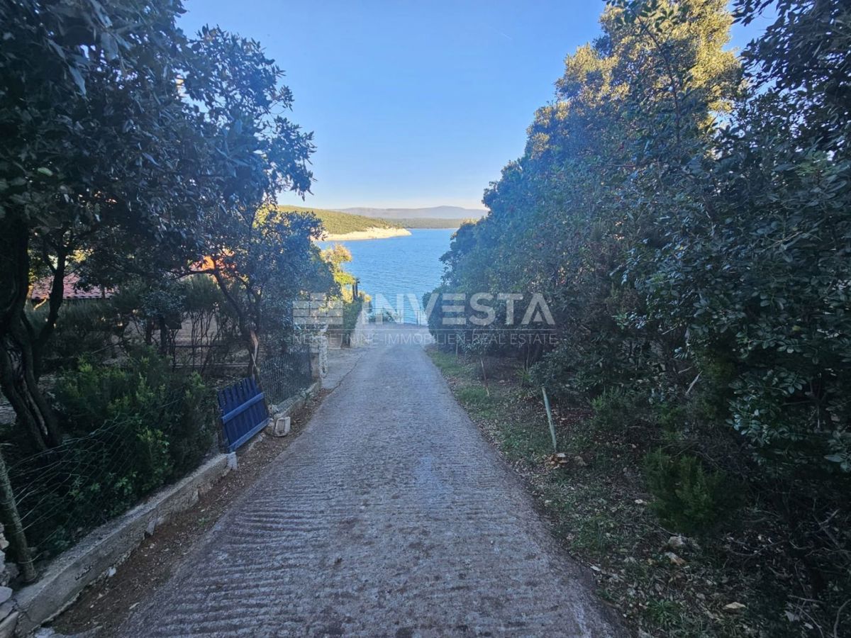 Občina Marčana – nova počitniška hiša 80 m od morja