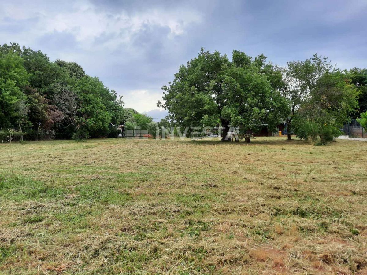 Šišan, Kmetijsko Zemljišče 1451m², Blizu Morja