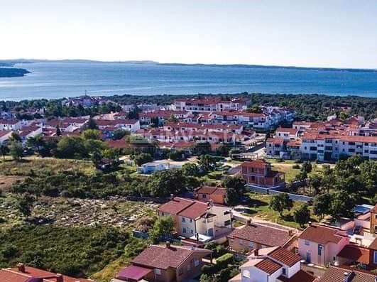 Barbariga, garsonjera, 1. nadstropje, velika terasa