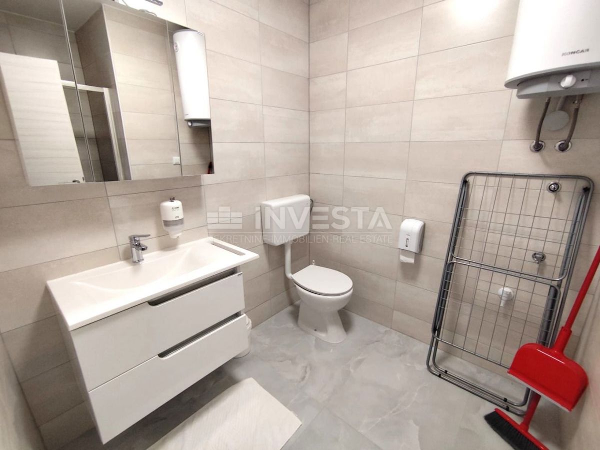  Območje Fažane, apartma s teraso in parkiriščem, blizu morja.