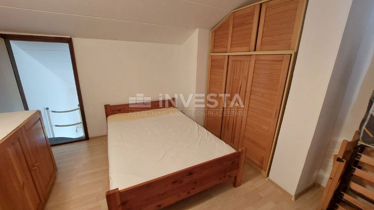 Dvonadstropno stanovanje v Červar Portu