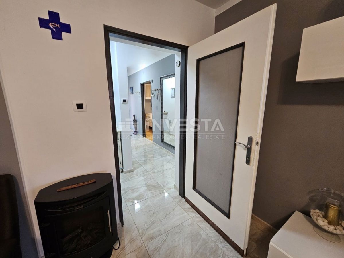 Fažana, stanovanje v pritličju z vrtom, blizu centra in plaž