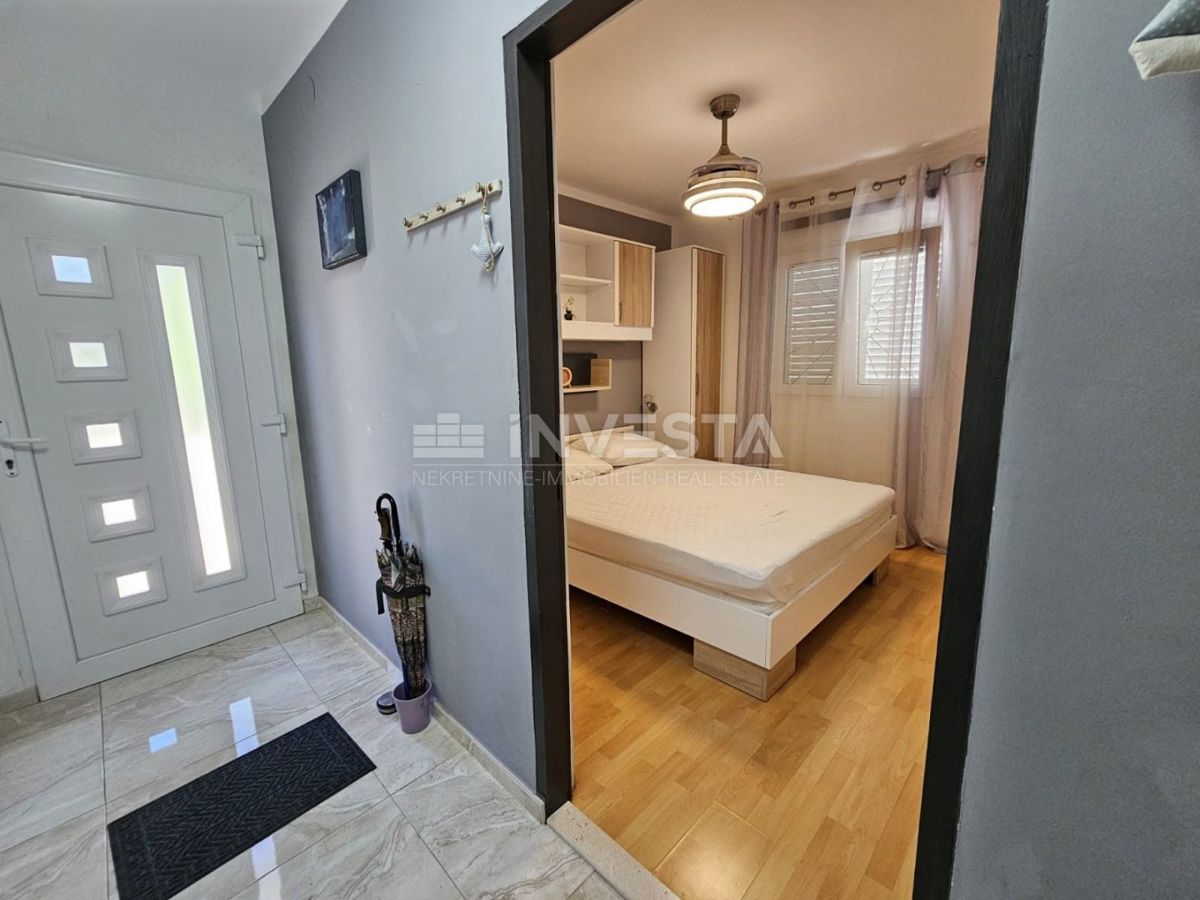 Fažana, stanovanje v pritličju z vrtom, blizu centra in plaž