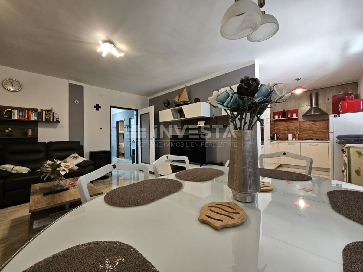 Fažana, stanovanje v pritličju z vrtom, blizu centra in plaž