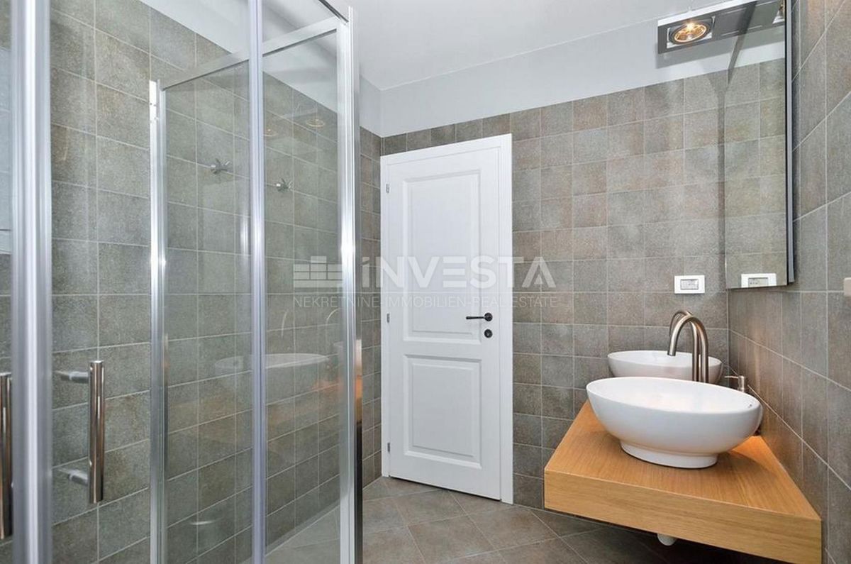 Hiša Poreč, 250m2