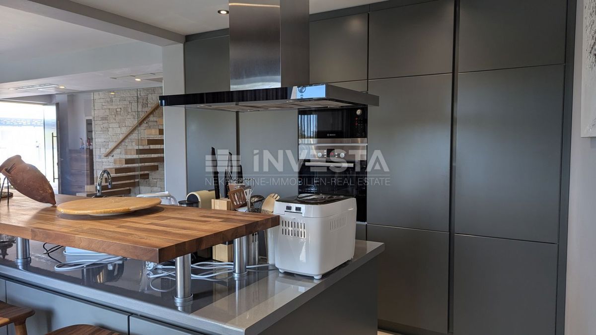 Hiša Poreč, 250m2