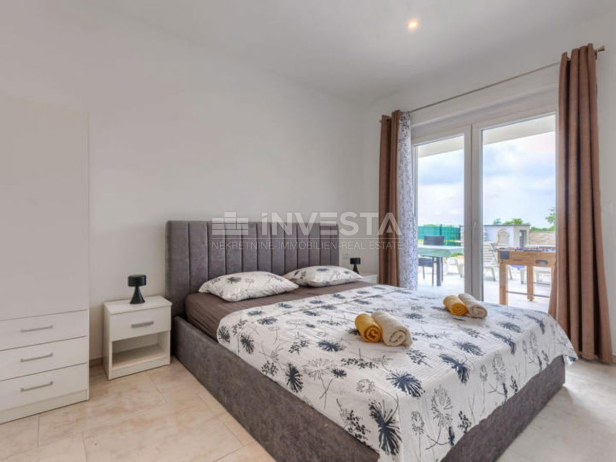 Vodnjan, samostojna pritlična vila z bazenom, novogradnja