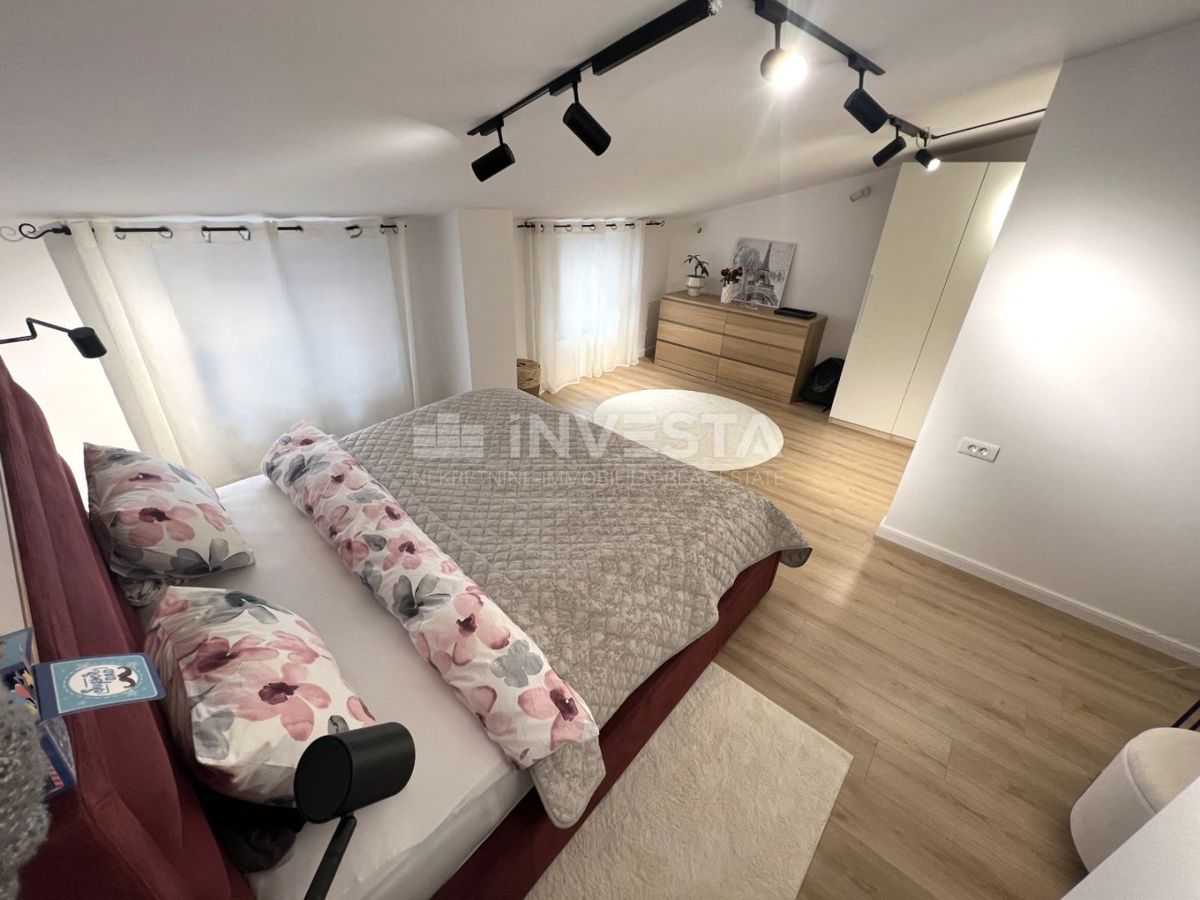 Pula, Veli Vrh, trisobno stanovanje površine 114 m²