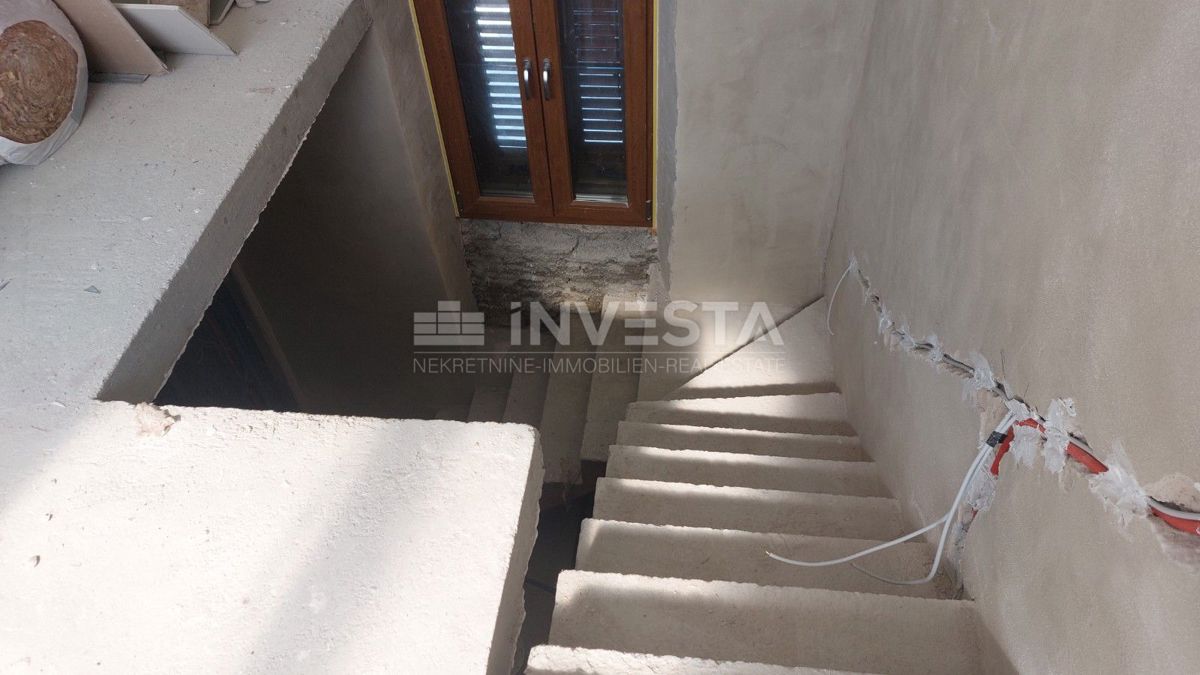 Hiša s panoramskim pogledom na marino